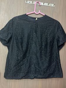 Elegant Black Lace Top for L and Xl