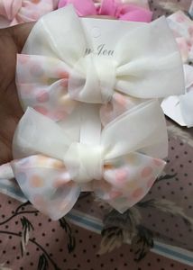 Polka Dot hair clip 😻