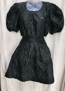 I. Black Puff Sleeve Textured Dress