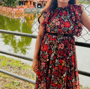 Floral Print Midi Dress with Ruffle Sleeves