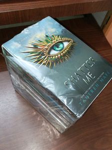 👁️‍🗨️Shatter Me Series by Tahereh Mafi