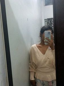 Zara Sweater V-neck Puffed Sleeve Top