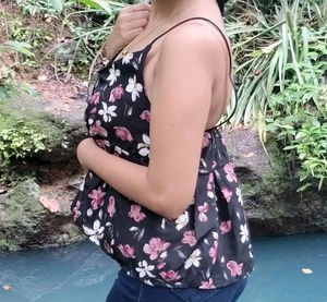 Beautiful Outfit ( Backless Top And Jeans )