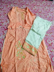 Elegant Peach Kurta Set with Embroidery