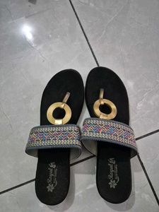 Stylish Women's Black Flat Sandals