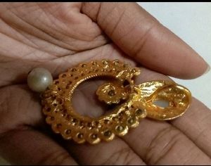 Elegant Kundan Maang Tikka &amp; Earrings Set