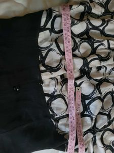 Chic Patterned Blouse