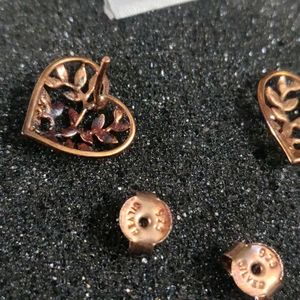 GIVA Heart Stud Earrings