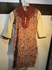 Elegant Kashmiri Embroidered Kurta