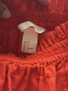 H&amp;M Chic Orange Off-Shoulder/Sq neck Textured Top