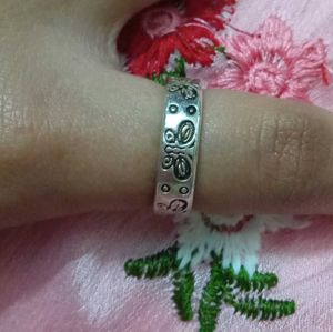 Imported Y2K style Ring