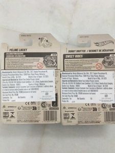 Hot Wheels set of 2