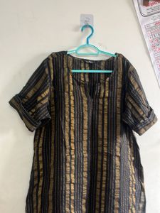 Black & Gold Striped Kurta