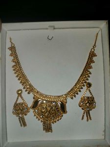 Elegant Gold Necklace original from mp brand