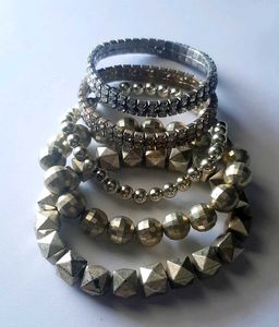 🥂 Set of Golden Boho Chic Bracelets