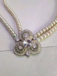 Beautiful White Pearls Necklace ❤️