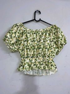 Floral Print Off-Shoulder Puff Sleeve Top