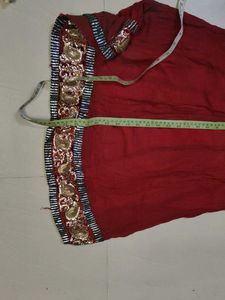 Elegant Maroon Kurta with Gold Embellishments