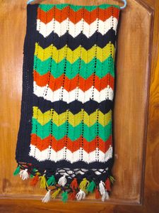 ~ HANDMAD EWOOLEN SHAWL ~