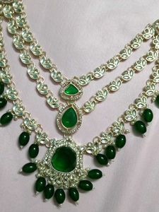 Luxury Emerald Green multy layered necklace
