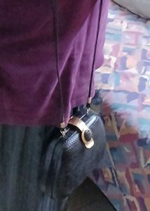 Vintage Black Slingbag