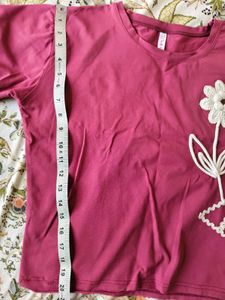 Cute Flower Applique T-Shirt