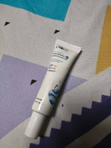 Plum Rice Water &amp; Niacinamide SPF 50 Sunscreen