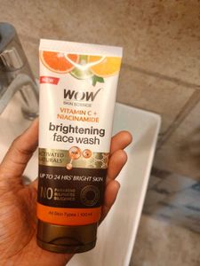 WOW Vitamin C Face Wash