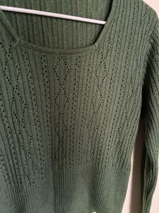 Green Cropped Knit Top