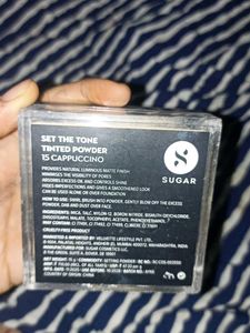 SUGAR Cosmetics - Black Compact Case