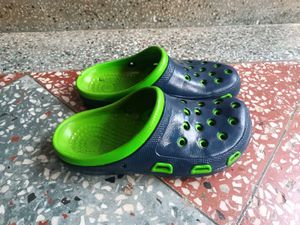 Aqualite Clogs – Navy Blue &amp; Green |