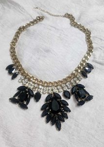 Elegant Black &amp; Crystal Necklace Set