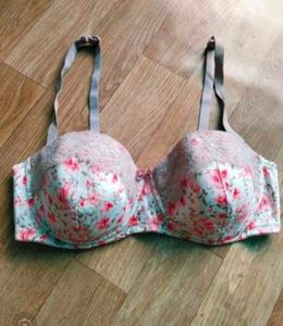 Floral Lace detail bra with beautiful brief