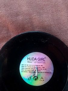 HUDA GIRL PRO Face Contour Palette(warm nude shade
