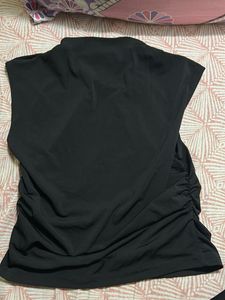 Chic Black Ruched Sleeveless Top