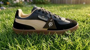 PALAMO Black & Tan Casual Sneakers size 6×10