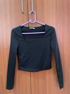 Black Square Neck Long Sleeve Top