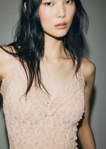 DISCOUNT 🎉H&amp;M Lace trimmed cami top