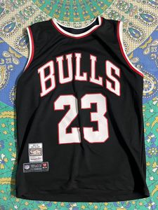 BULLS 23 BASKETBALL JERSEY