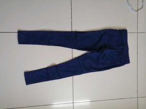 Classic Dark Wash Skinny Jeans