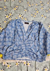 Blue Floral Print V-neck Ruched Top