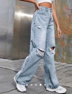 Light Wash Ripped Wide Leg Jeans