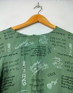 Max Green Graphic Tie-Back Top