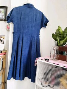 Chic Blue Denim Midi Dress