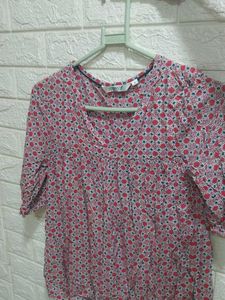 Pretty Floral Print Top