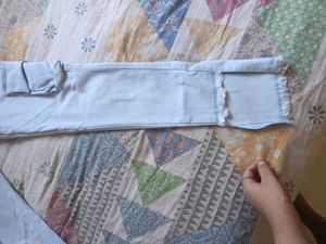 Light Wash Frayed Hem Cargo Jeans