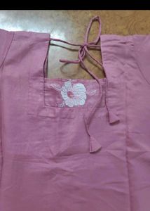 Beautiful Thread Embroideried Floral Kurta
