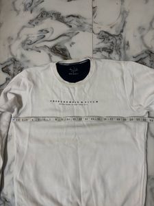 Abercrombie &amp; Fitch White Sweatshirt