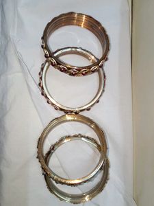 Bangles 4 Kada (2 Set Different Designs) (2.6)