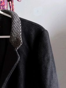Chic Black Jacket